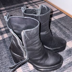 AGL Black Leather Heeled Boots